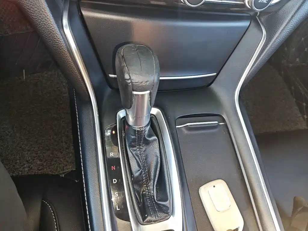 Honda Inspire — фото 14