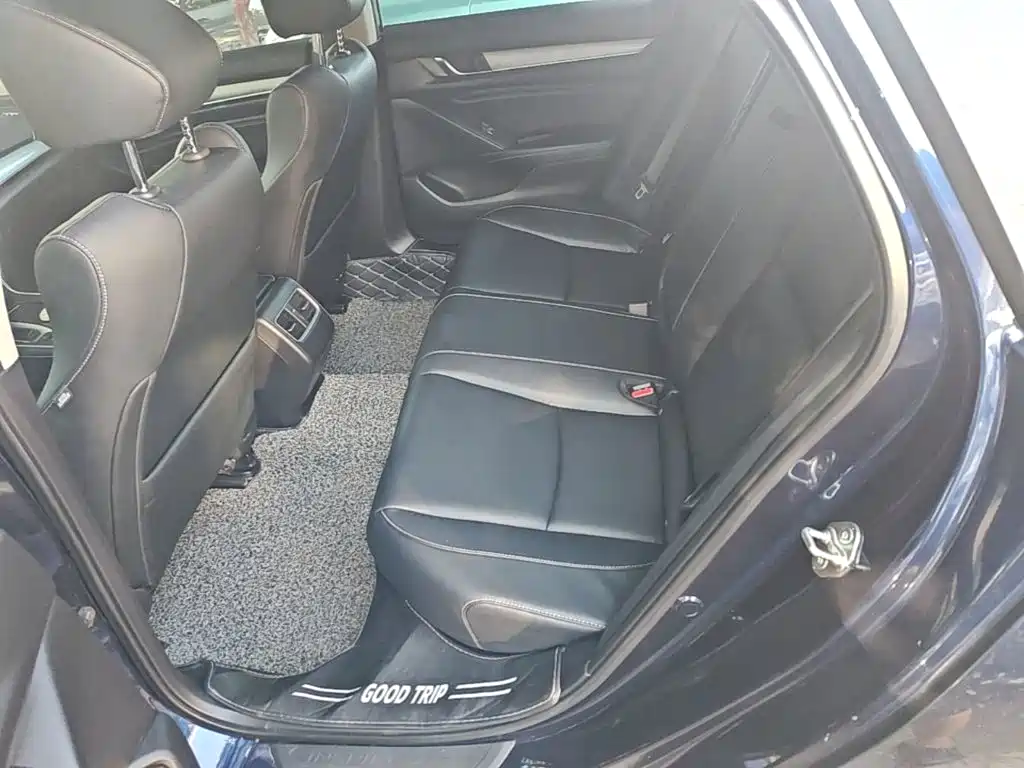 Honda Inspire — фото 17