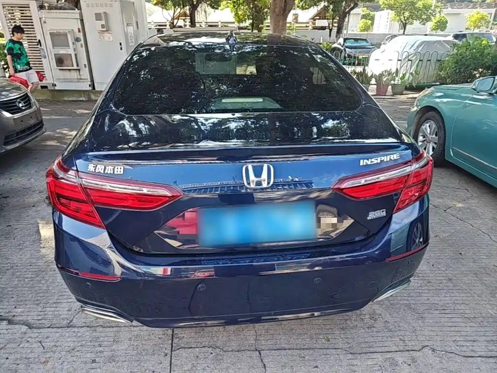 Honda Inspire — фото 6