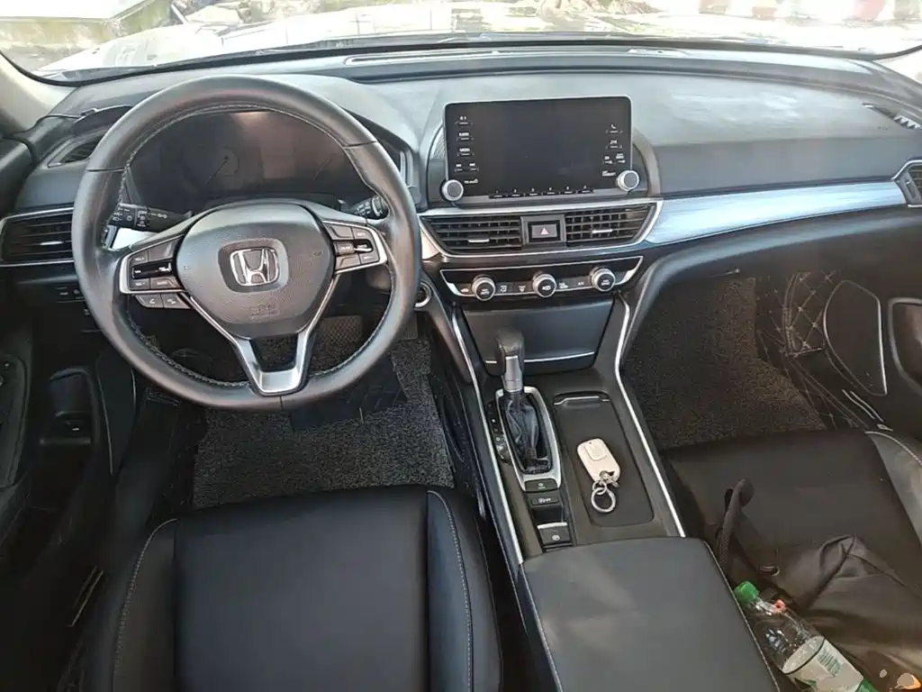 Honda Inspire — фото 10