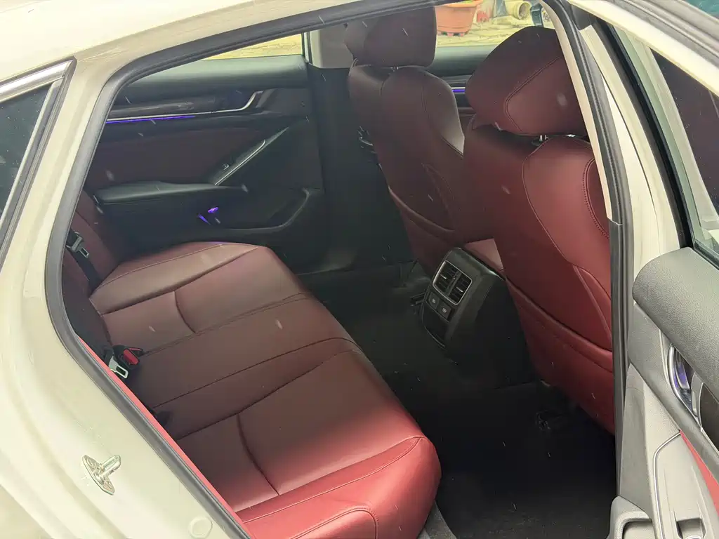 Honda Accord — фото 6