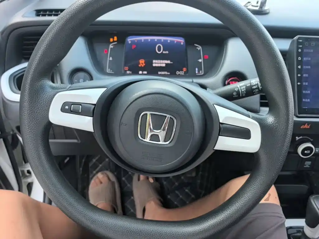 Honda Fit — фото 11