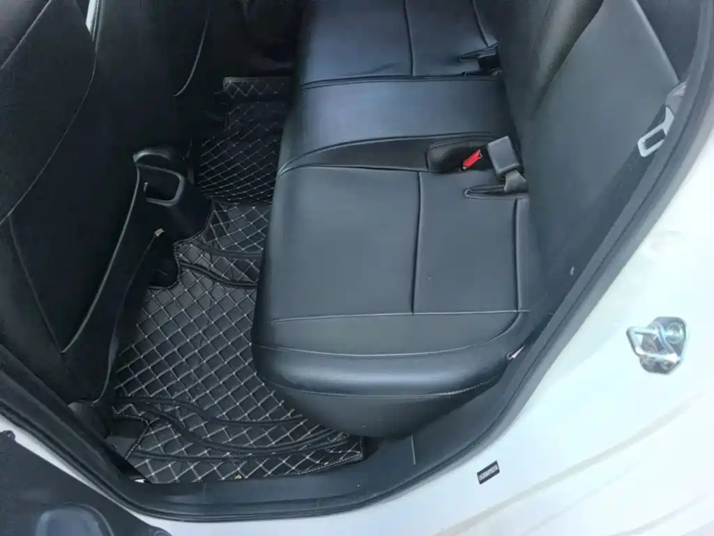 Honda Fit — фото 17