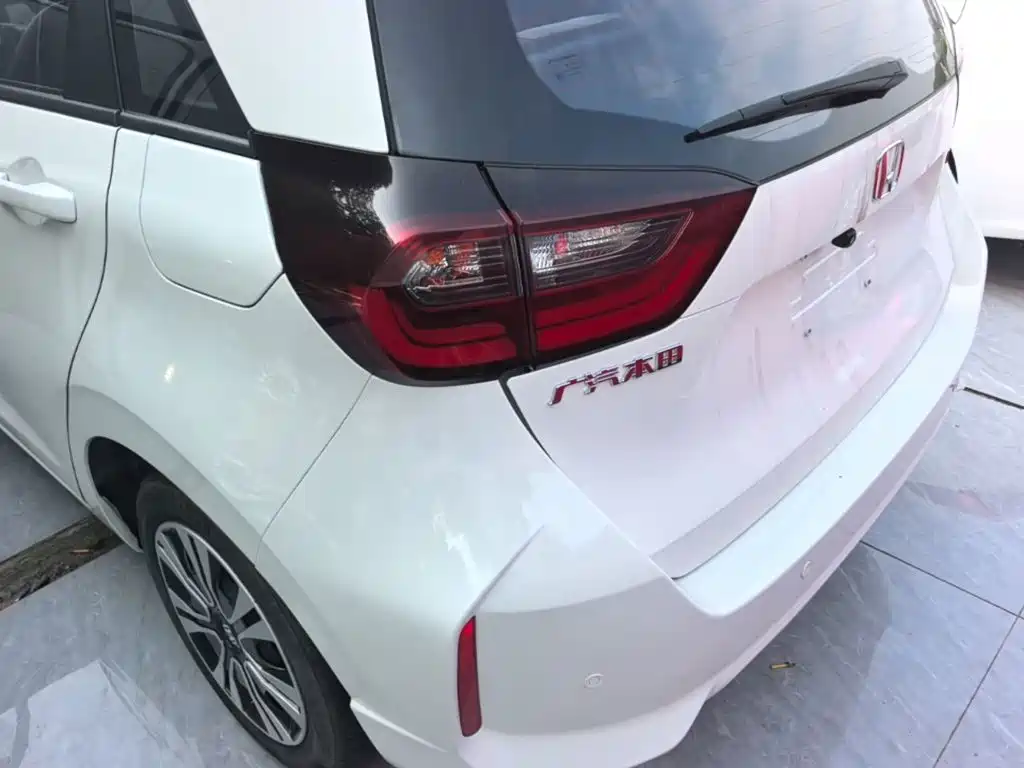 Honda Fit — фото 5