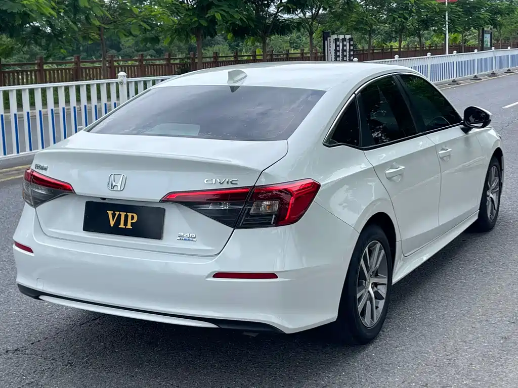 Honda Civic — фото 6