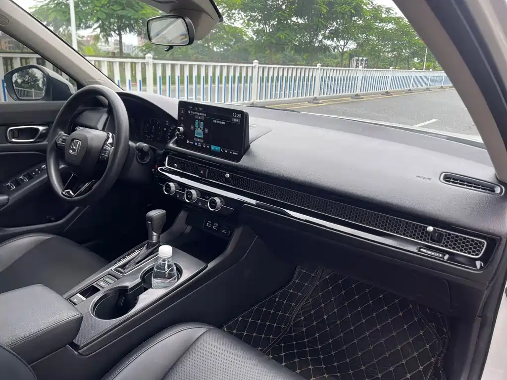 Honda Civic — фото 7