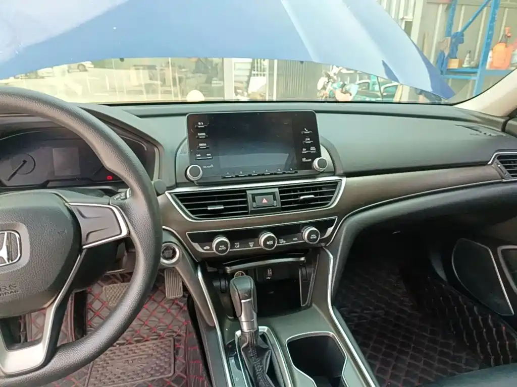 Honda Accord — фото 13