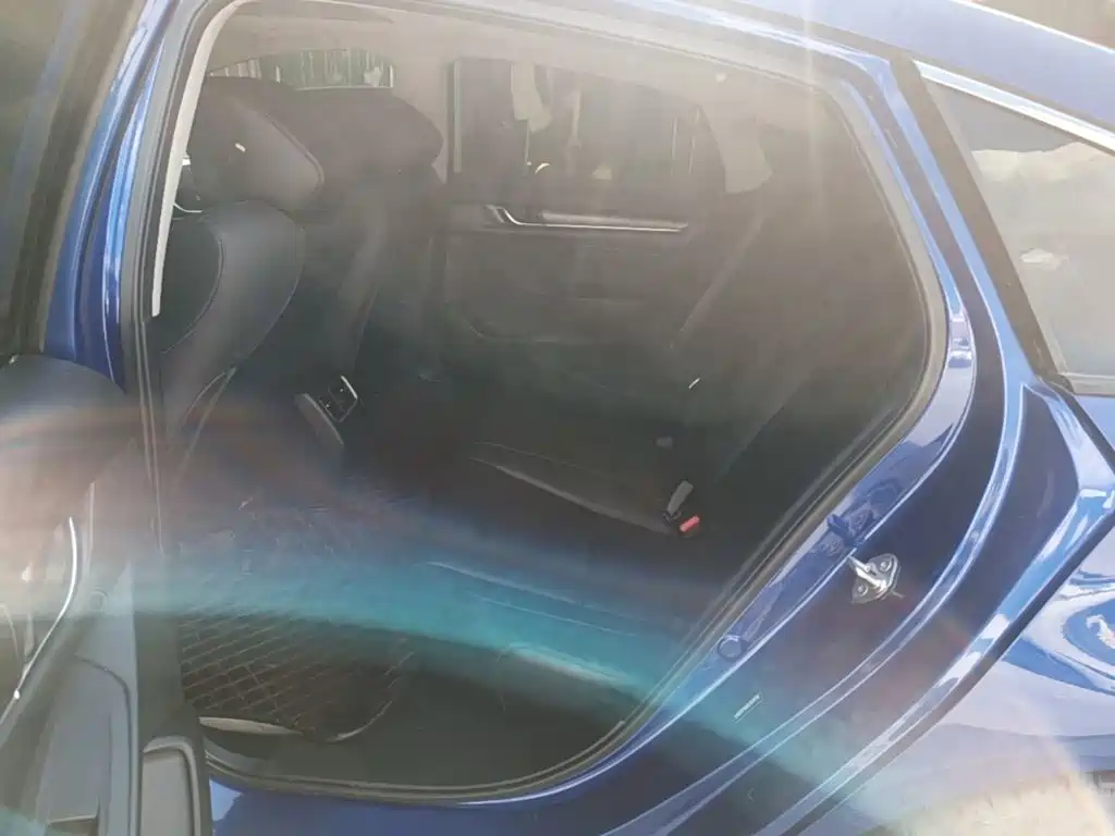 Honda Accord — фото 17