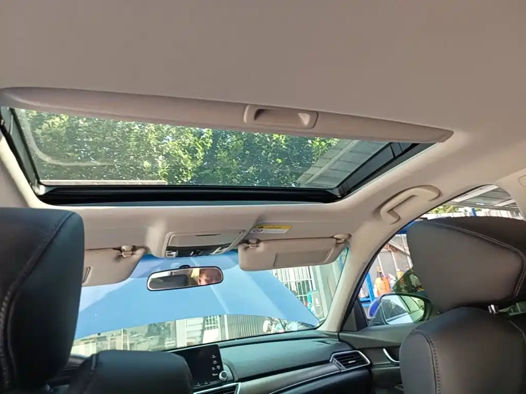 Honda Accord — фото 18
