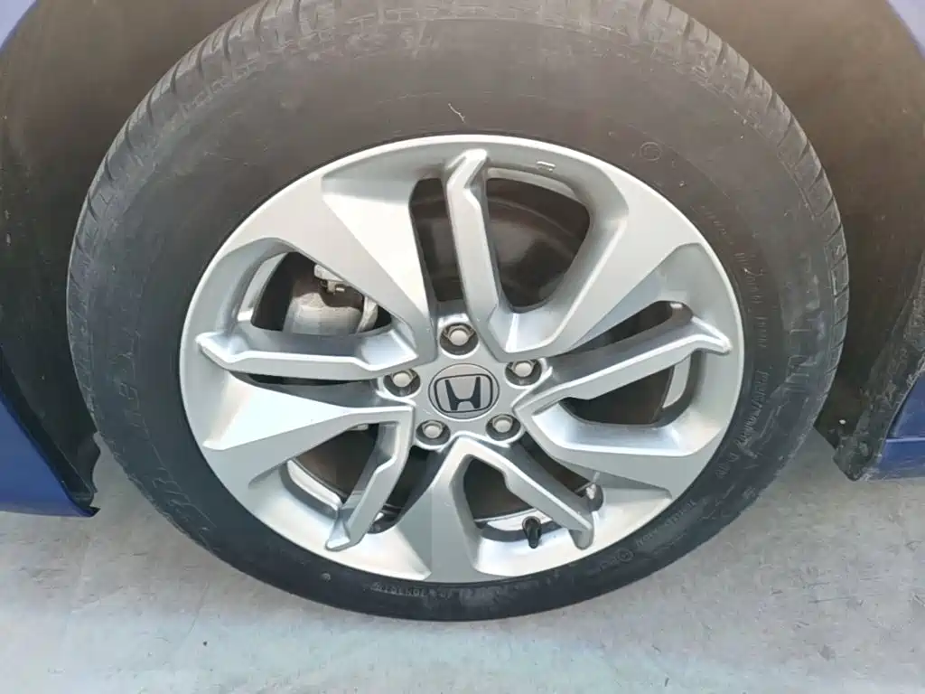 Honda Accord — фото 23