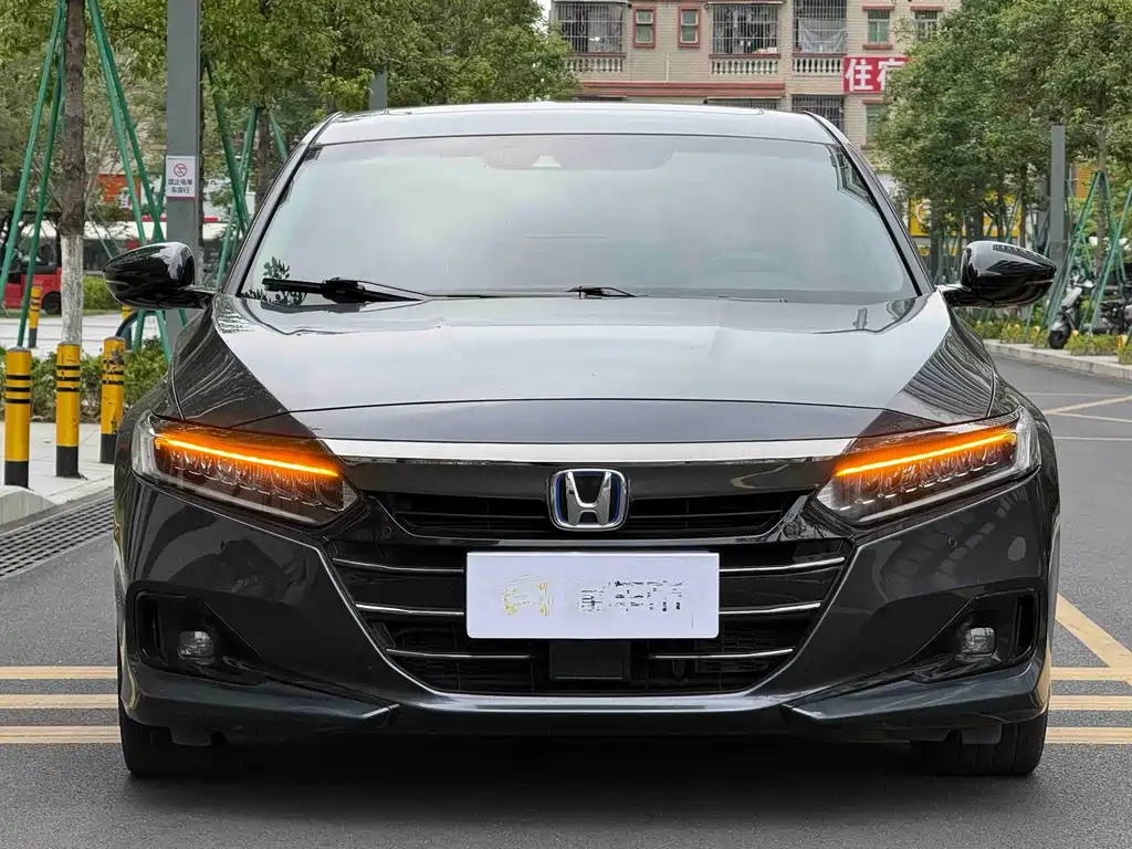 Honda Accord — фото 3