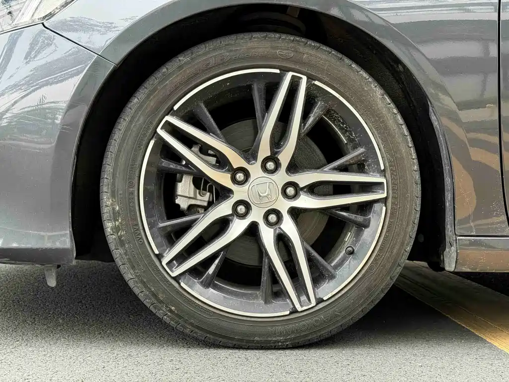 Honda Accord — фото 4