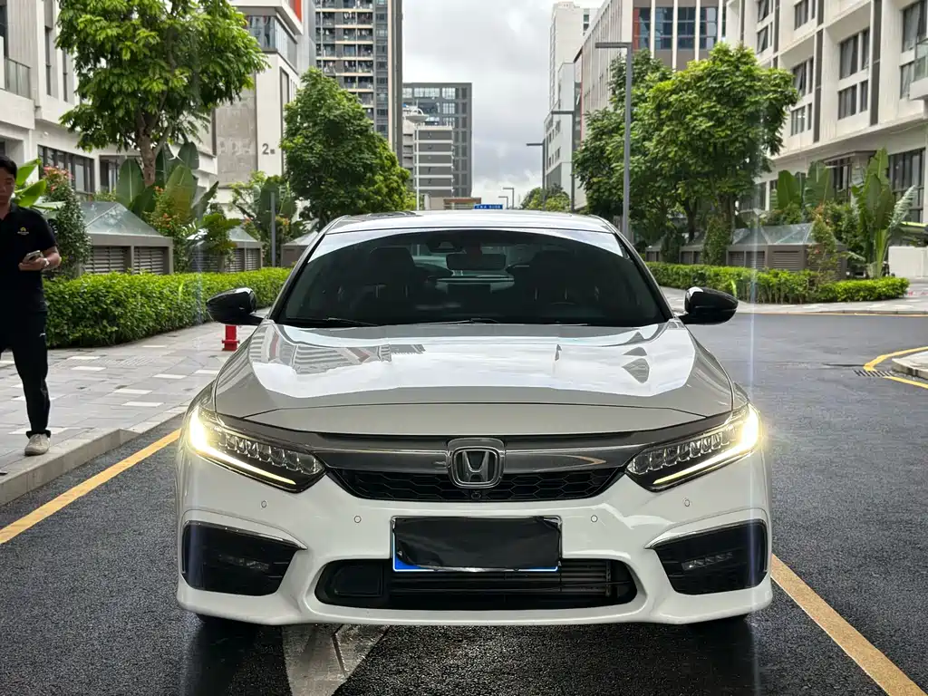 Honda Inspire — фото 2