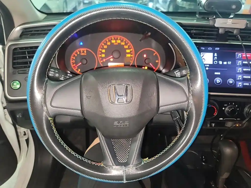 Honda City — фото 11