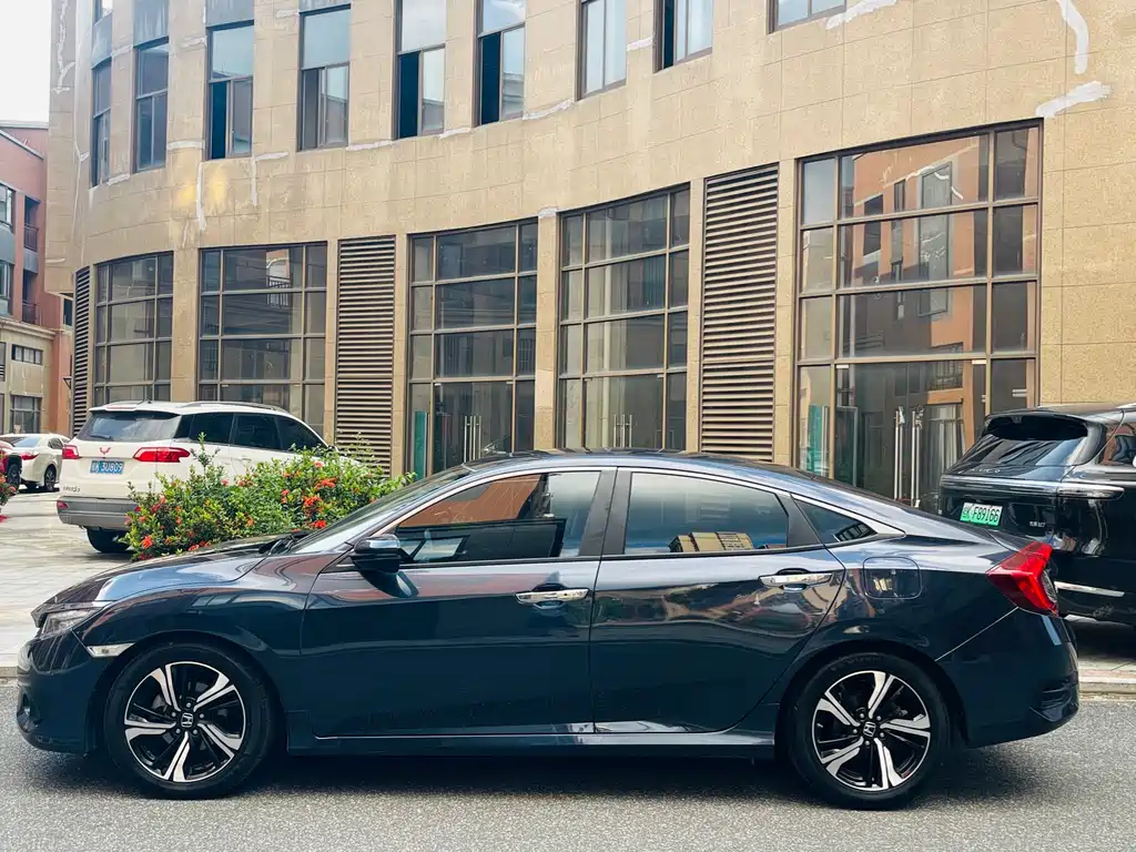 Honda Civic — фото 3