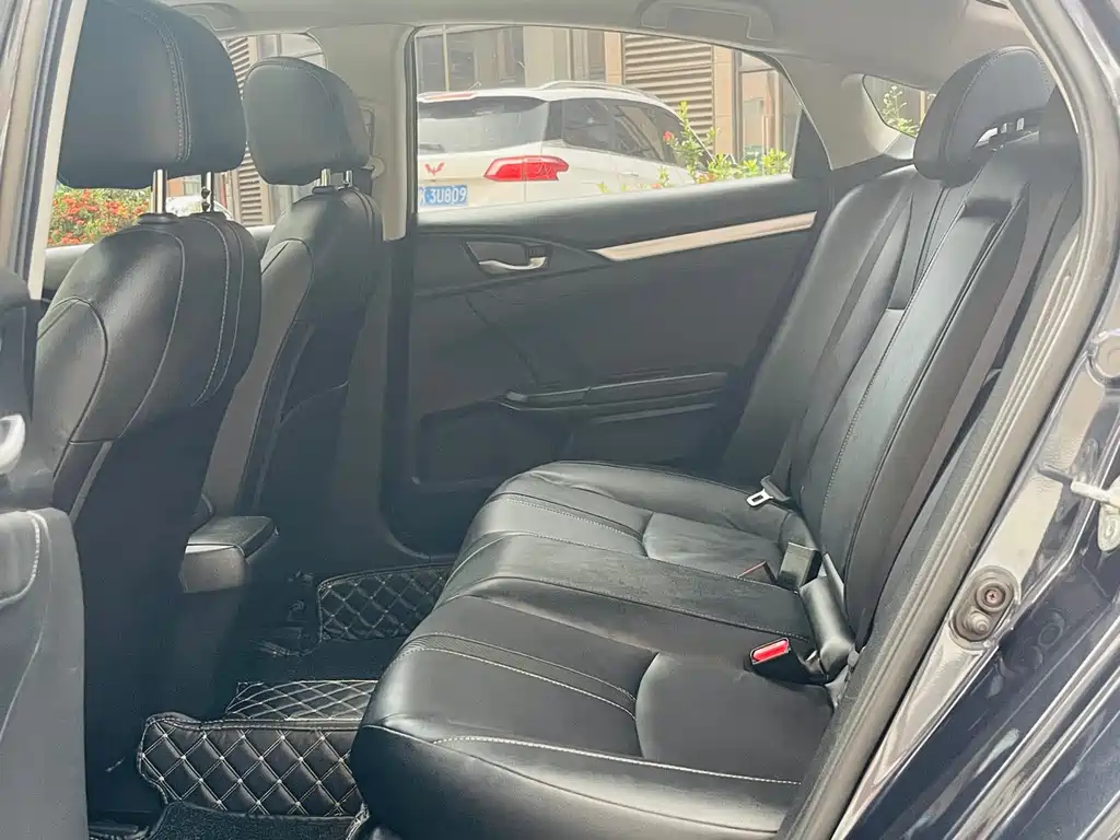 Honda Civic — фото 7