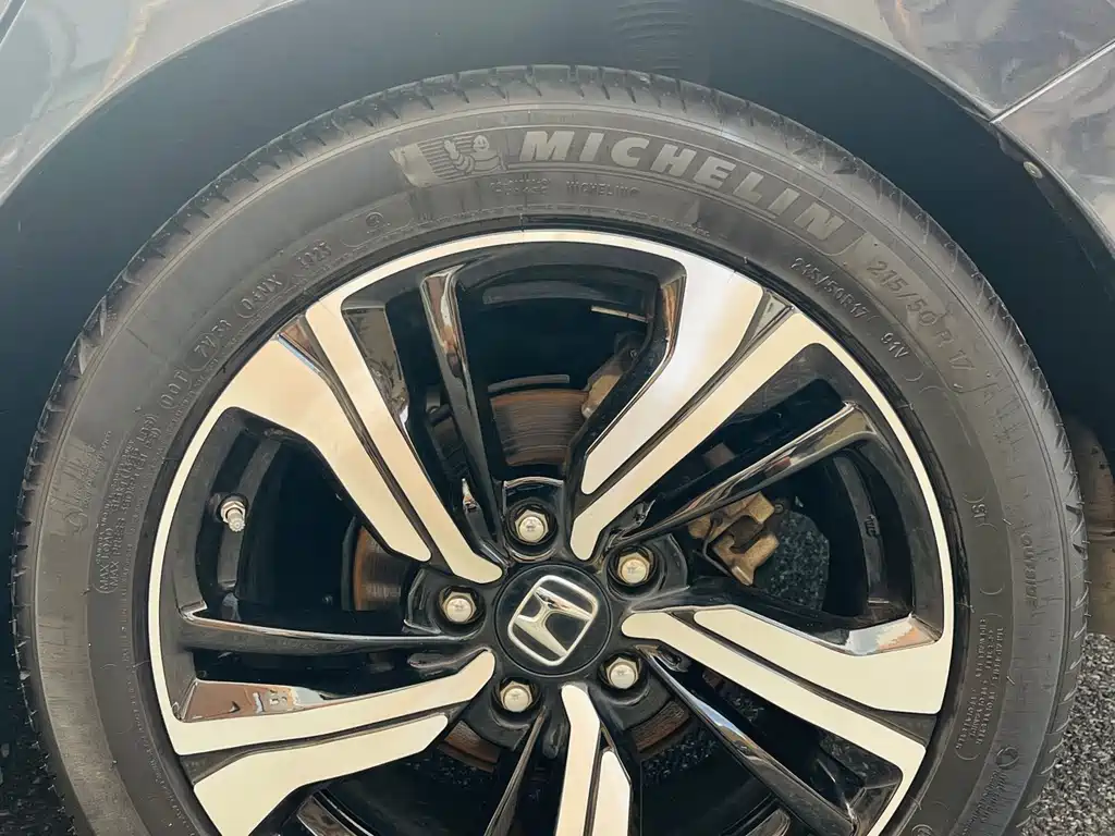 Honda Civic — фото 9