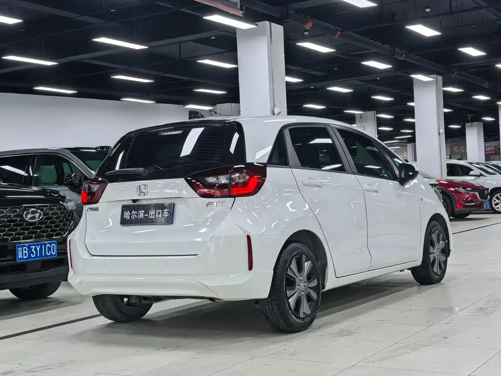 Honda Fit — фото 25