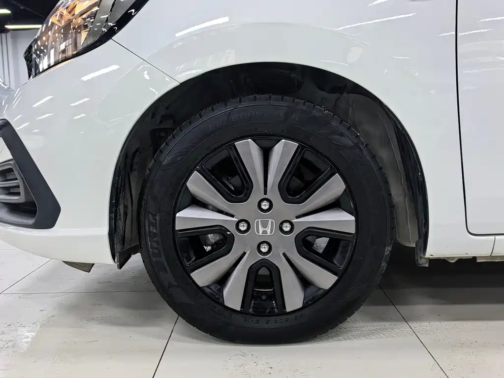 Honda Fit — фото 6