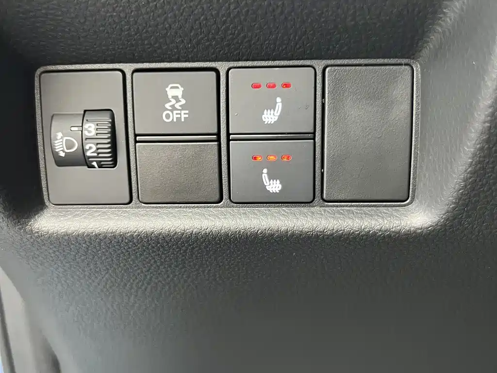 Honda Fit — фото 11