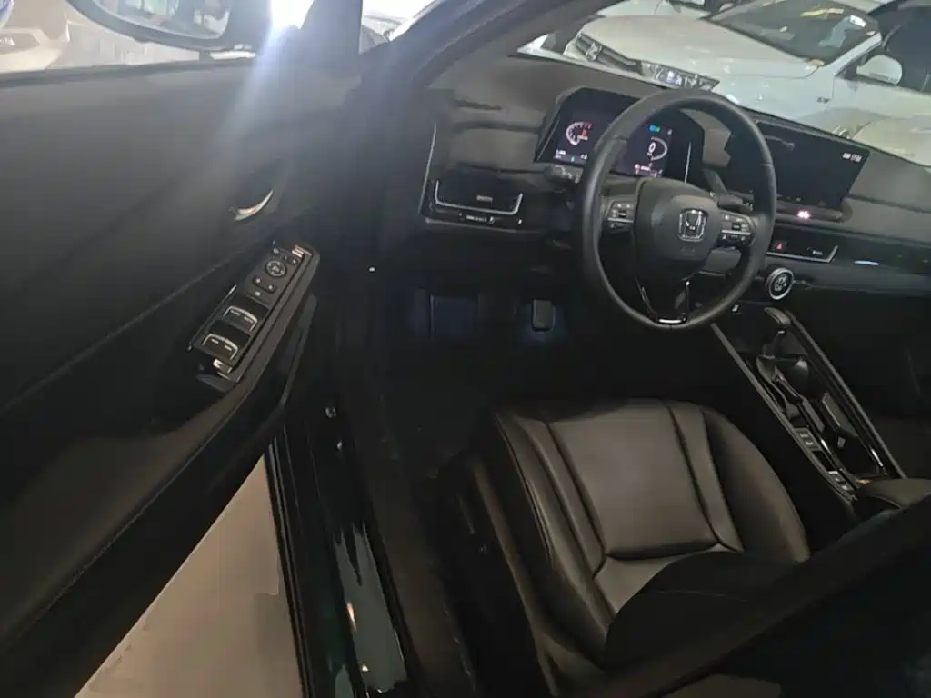 Honda Inspire — фото 16