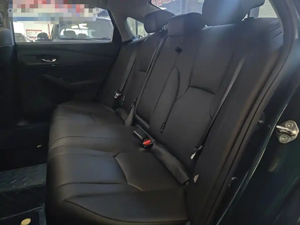 Honda Inspire — фото 17