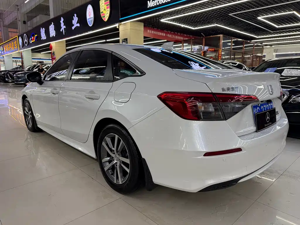 Honda Civic — фото 4