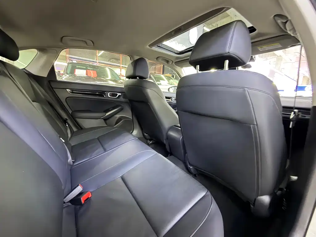 Honda Civic — фото 7