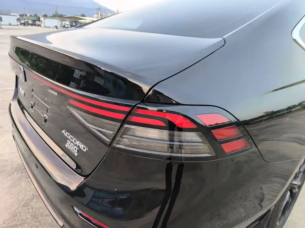 Honda Accord — фото 14