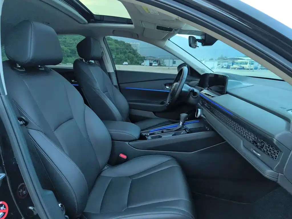 Honda Accord — фото 17