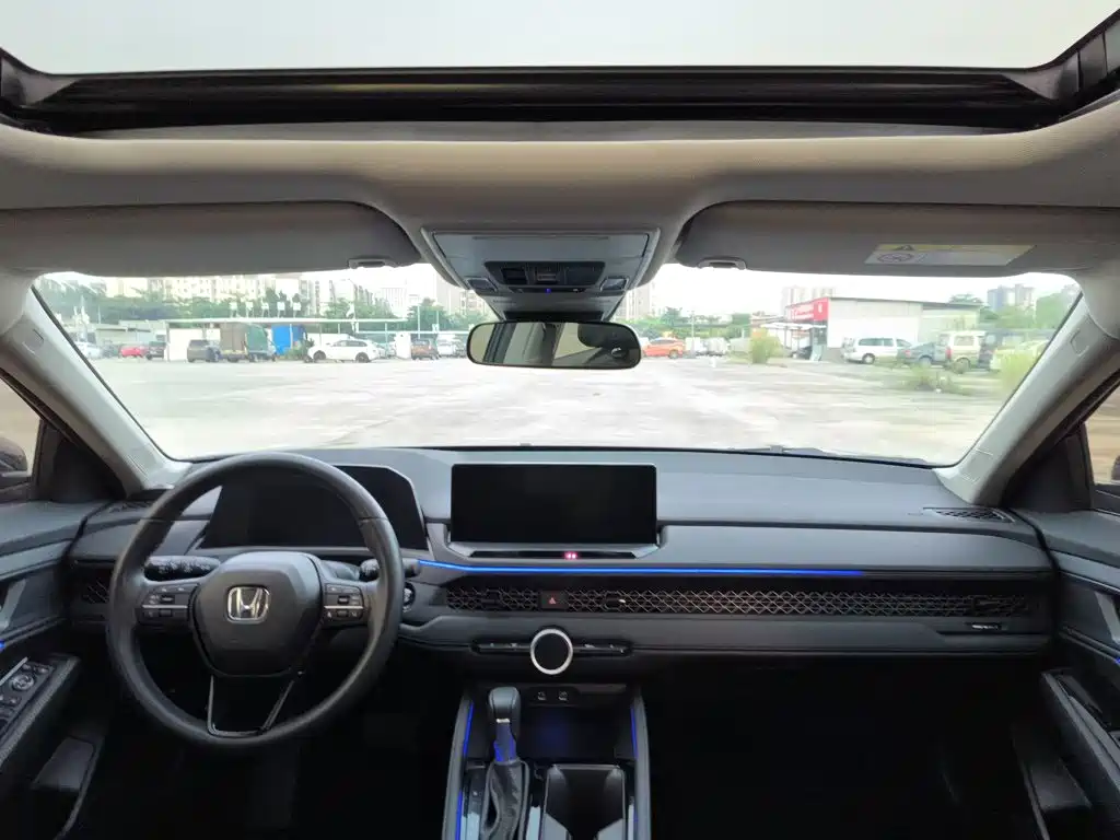 Honda Accord — фото 19