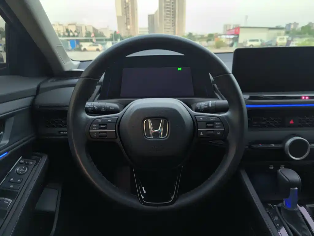 Honda Accord — фото 5