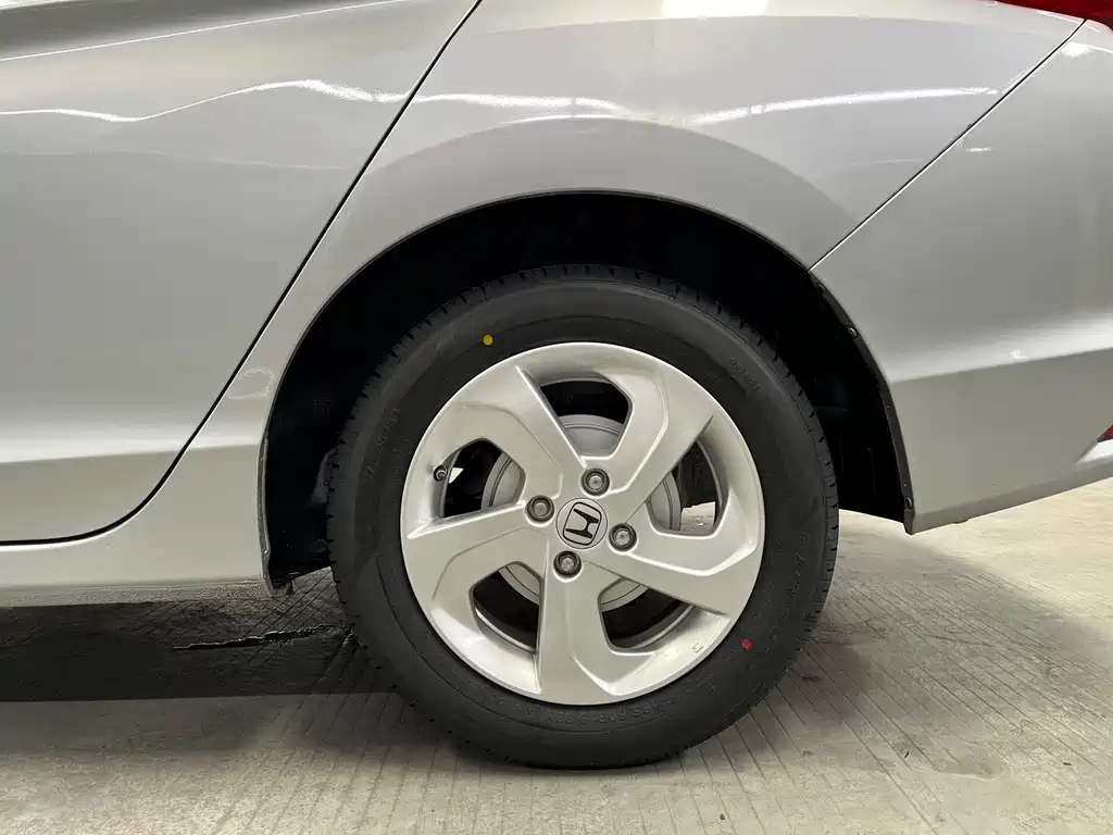 Honda City — фото 11