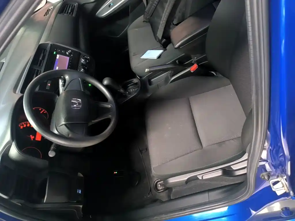 Honda Fit — фото 15