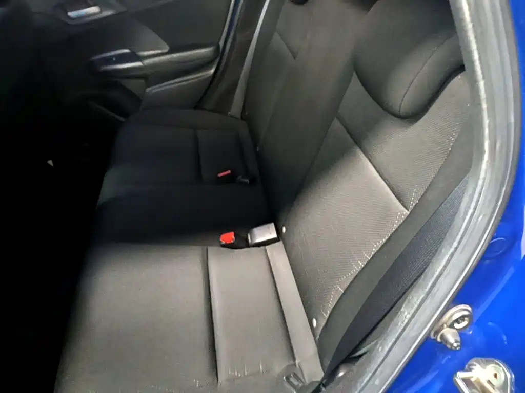 Honda Fit — фото 17