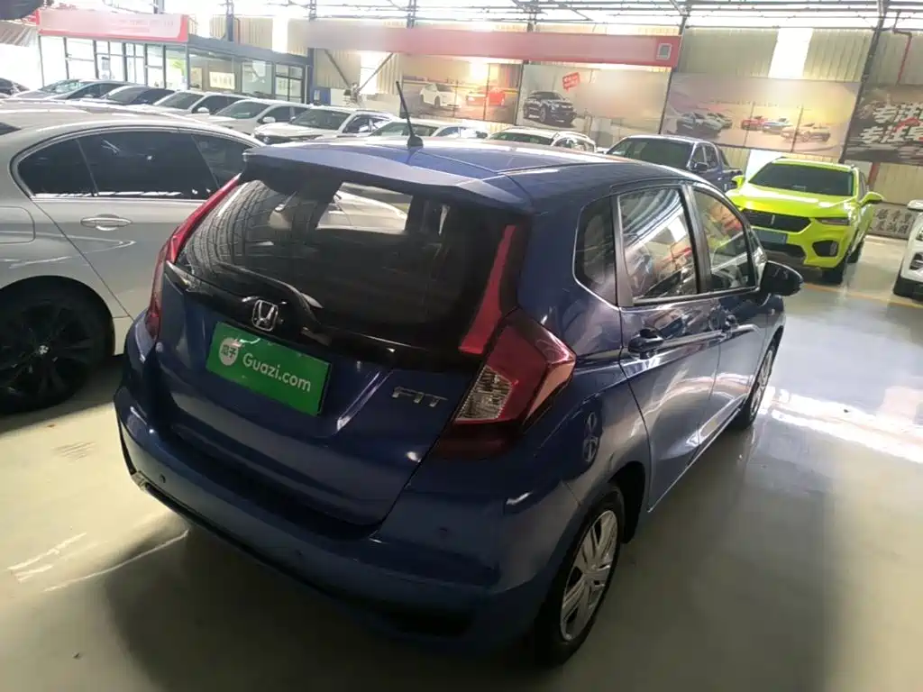 Honda Fit — фото 7