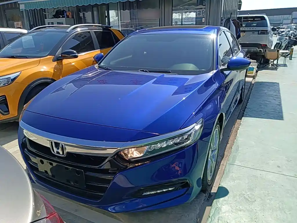 Honda Accord — фото 3