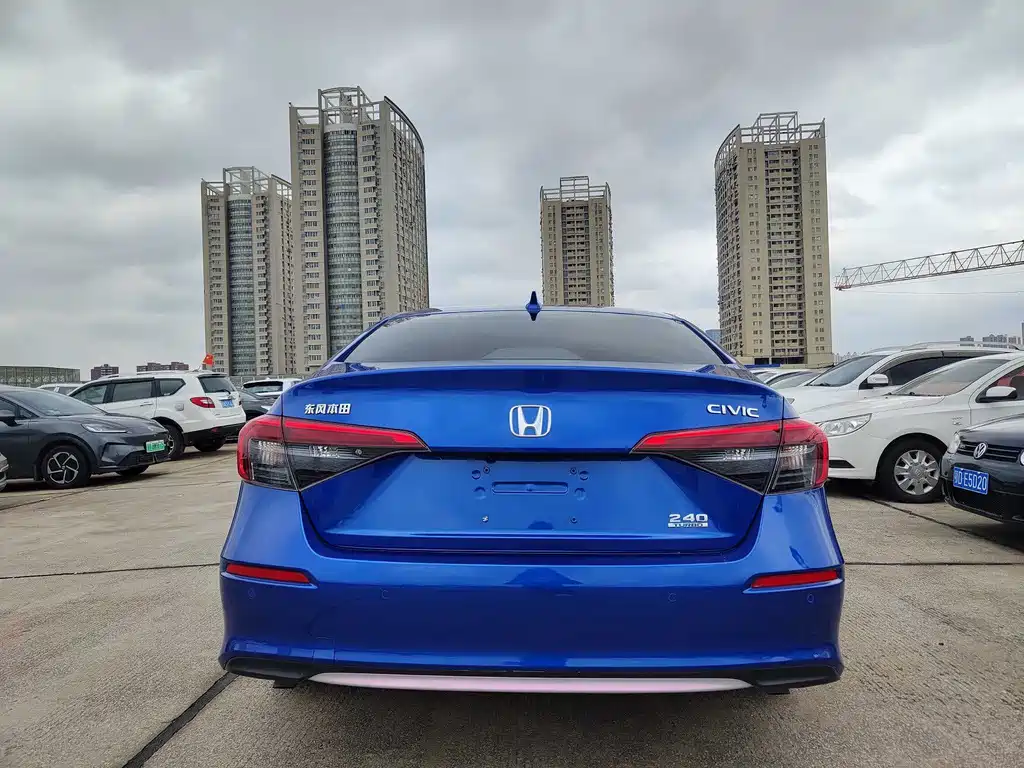 Honda Civic — фото 5