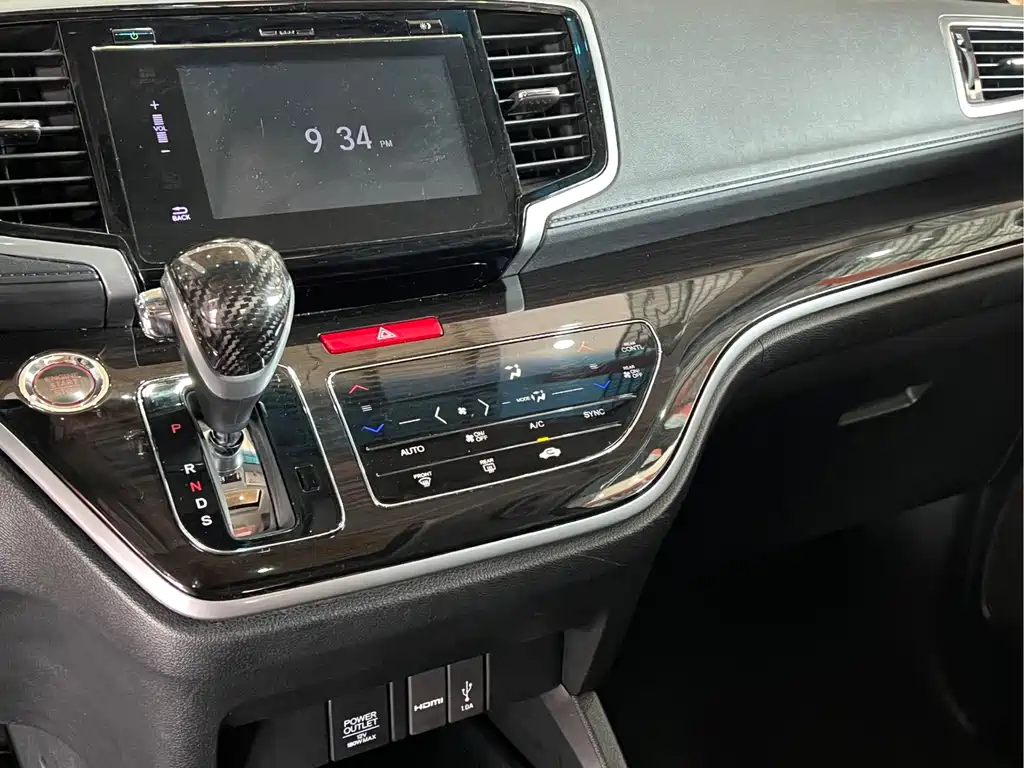 Honda Odyssey — фото 11