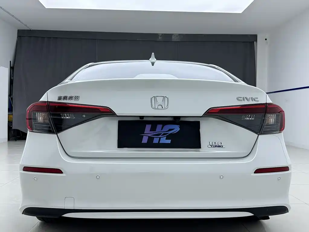 Honda Civic — фото 5