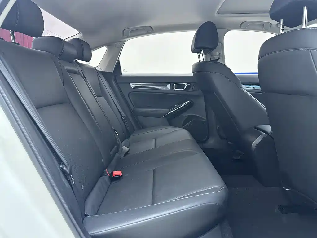 Honda Civic — фото 10