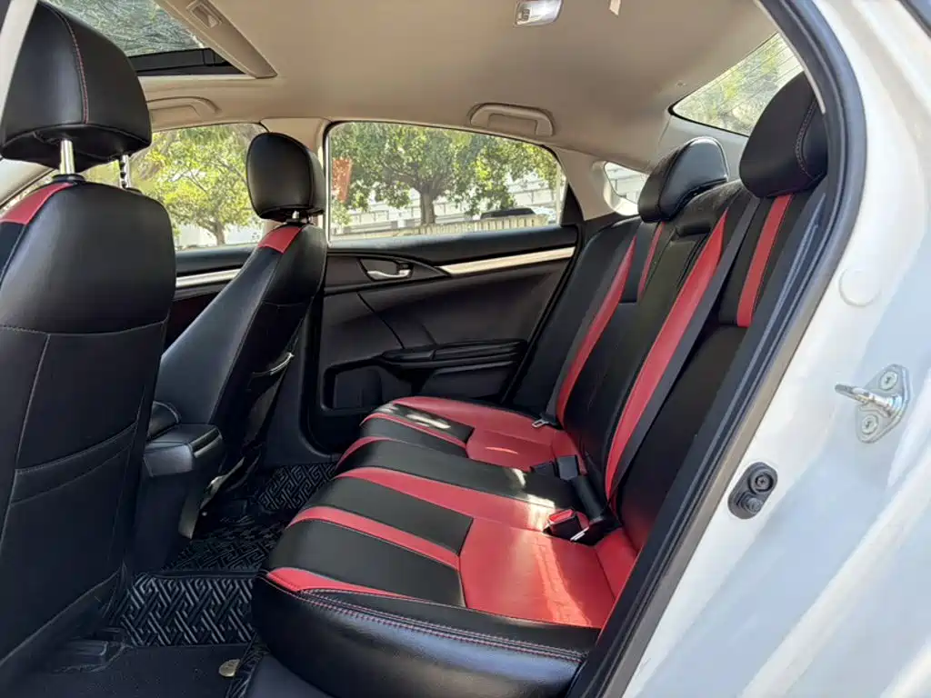 Honda Civic — фото 4