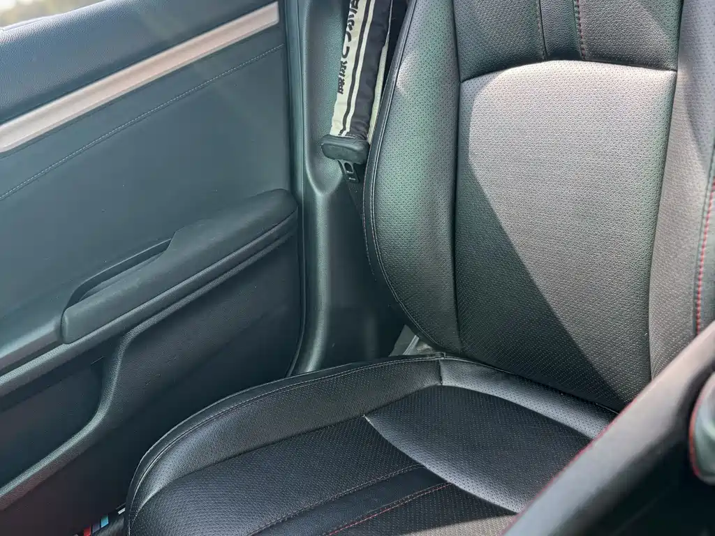 Honda Civic — фото 19