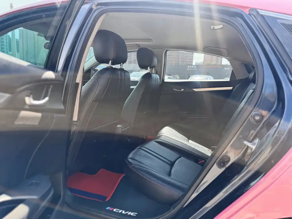 Honda Civic — фото 6