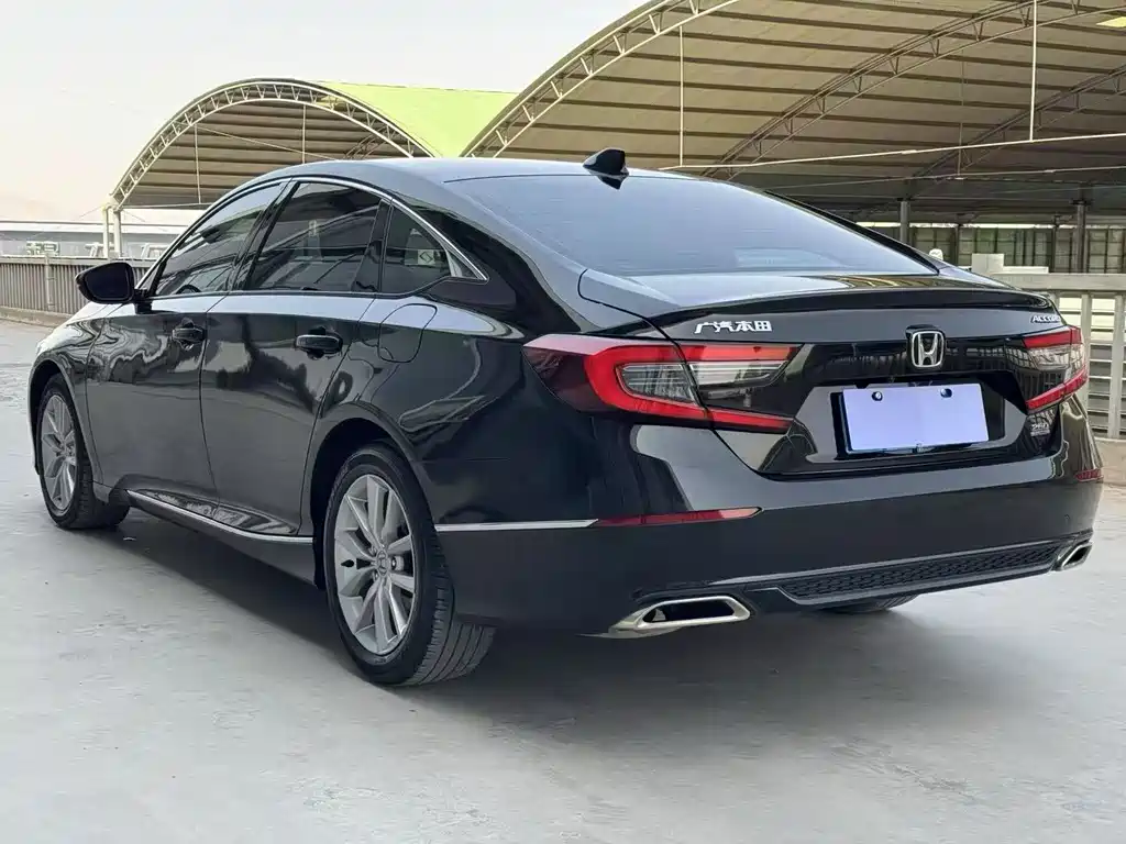 Honda Accord — фото 4