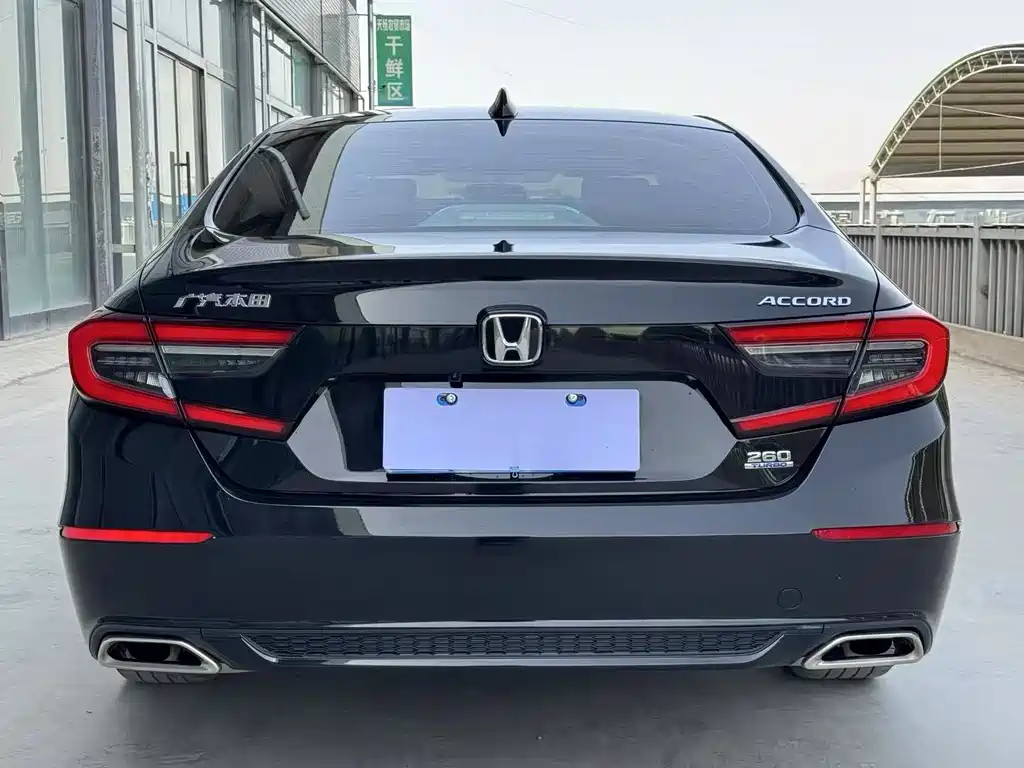 Honda Accord — фото 5