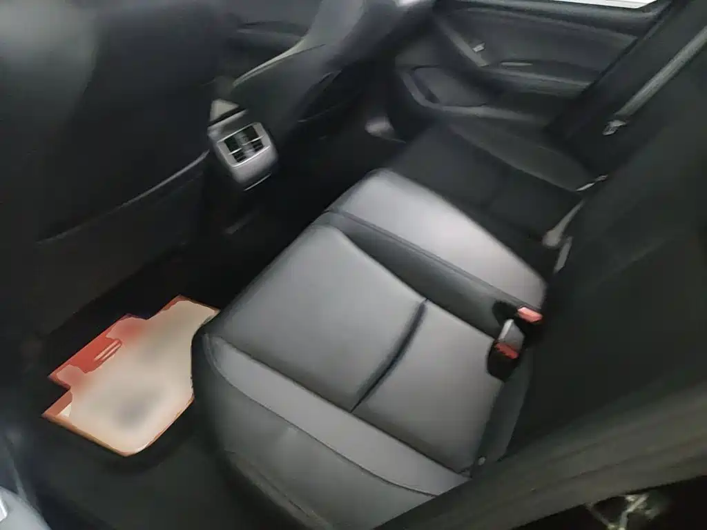 Honda Accord — фото 17