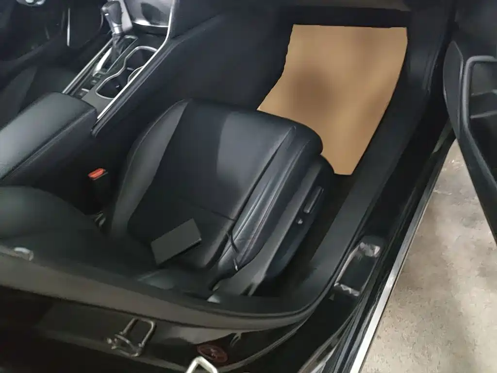 Honda Accord — фото 25