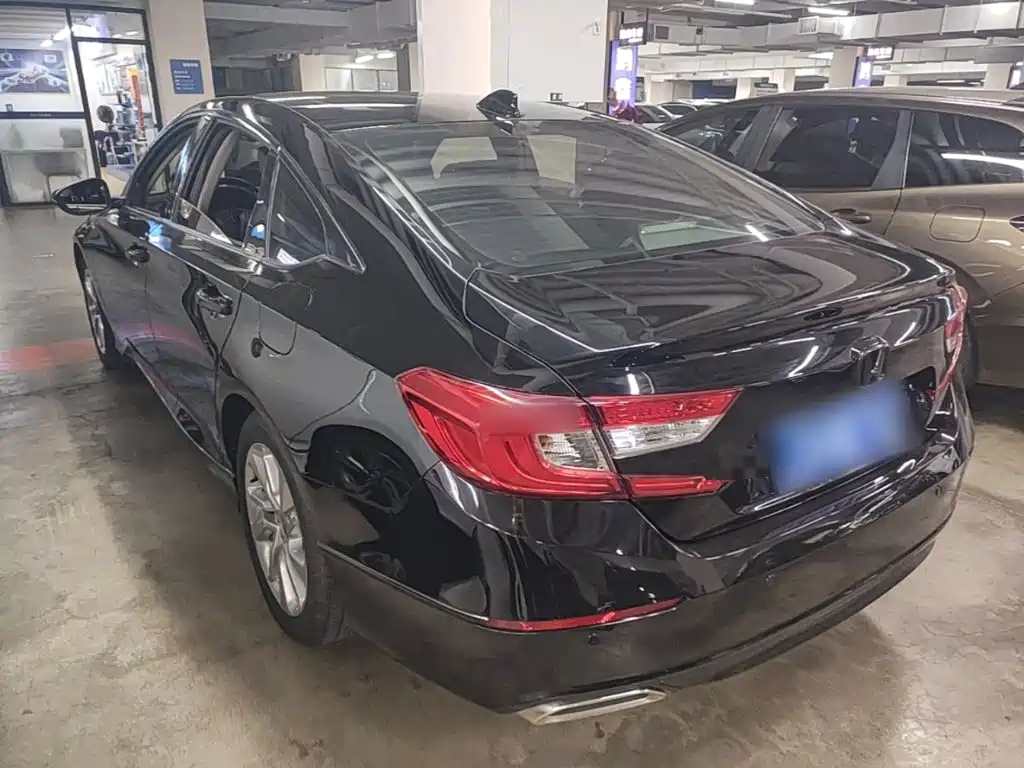 Honda Accord — фото 5