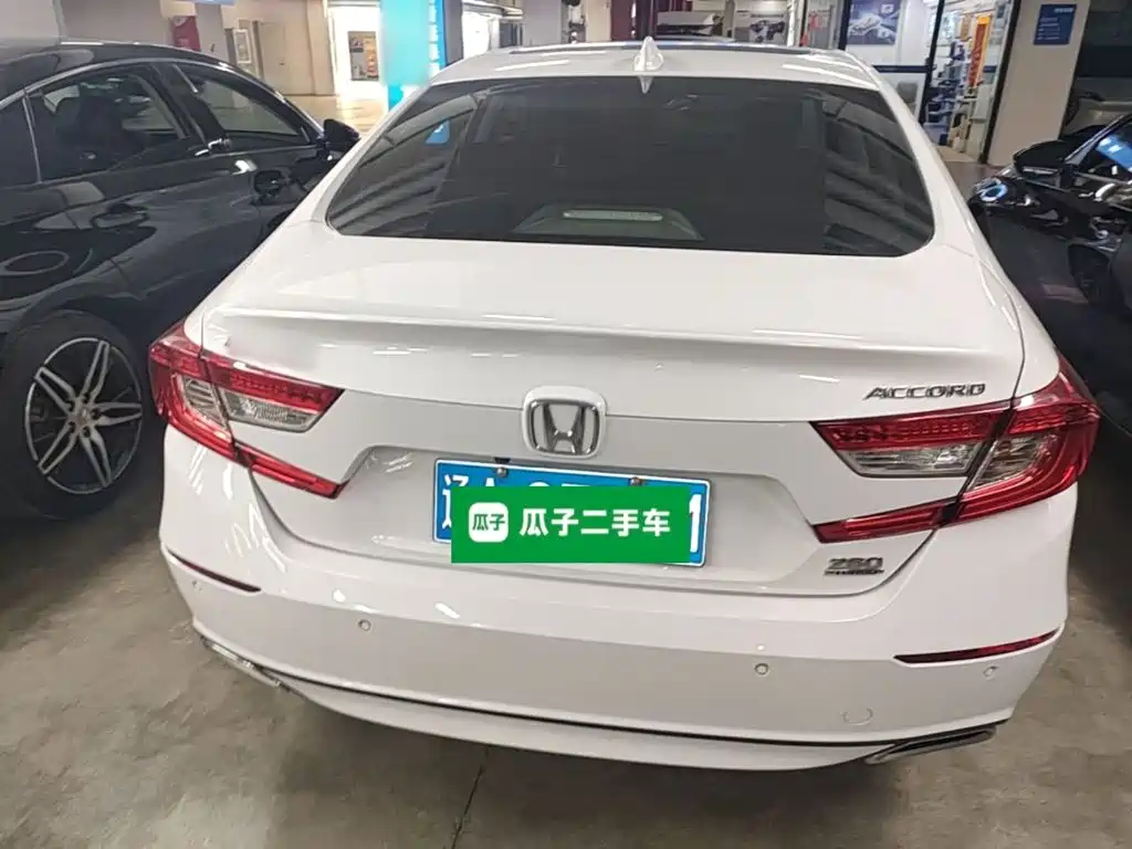 Honda Accord — фото 6